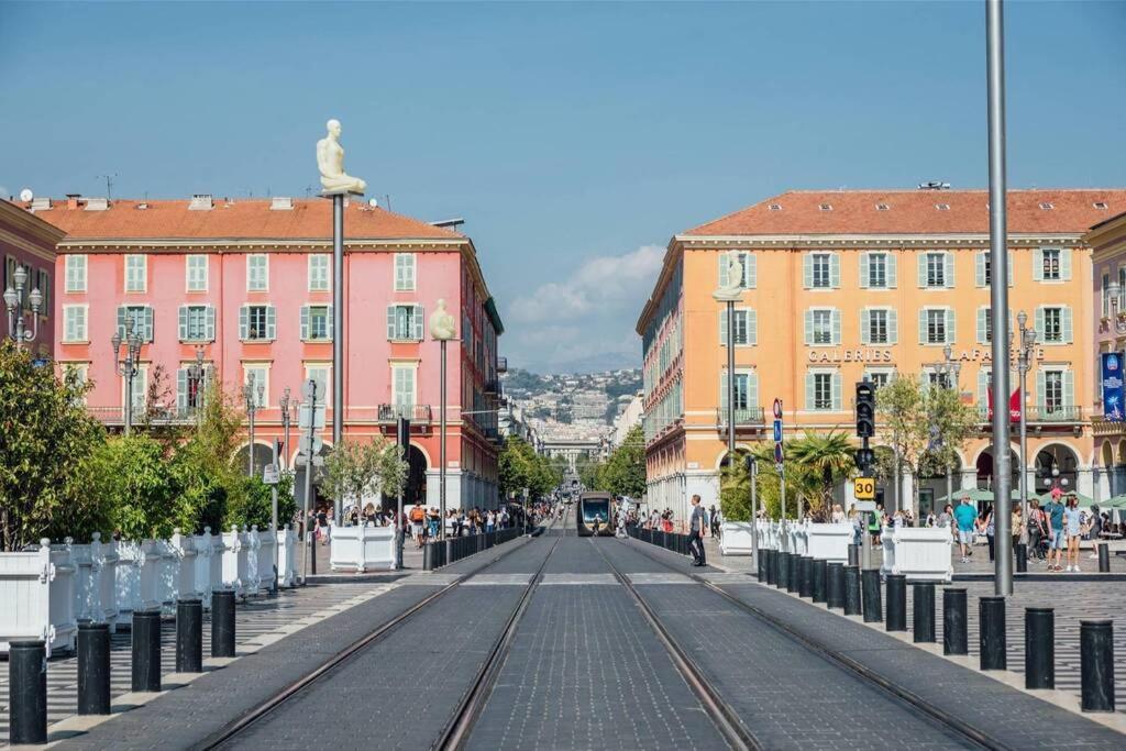 Appartement 2 Chambres Refait A Neuf, Climatise, A 2 Min De La Mer Nice Bagian luar foto