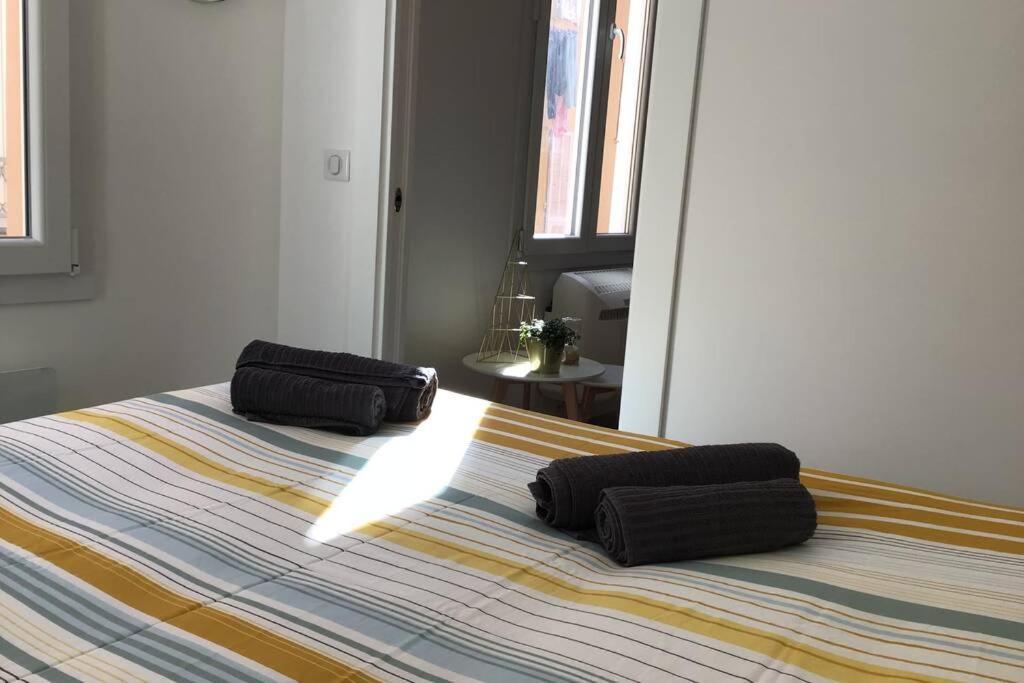 Appartement 2 Chambres Refait A Neuf, Climatise, A 2 Min De La Mer Nice Bagian luar foto